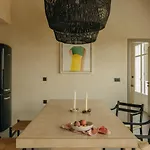 F Topia * Fiskardo
